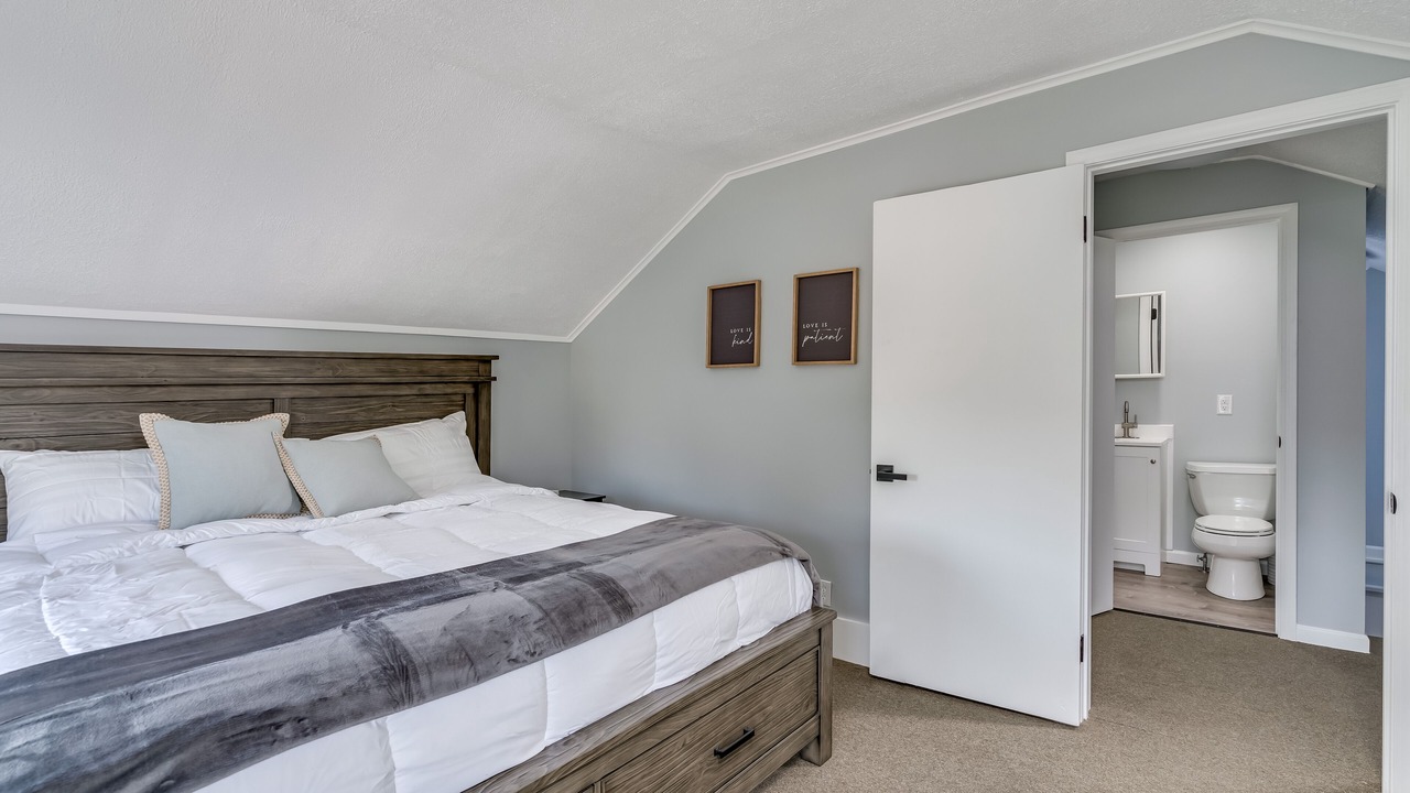 Photo of Bedroom in Clayton