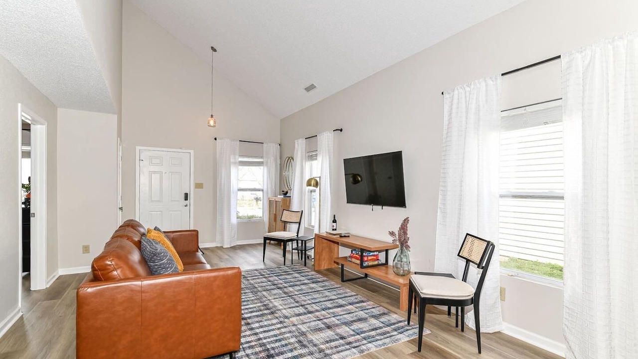 Photo of Livingroom in Noblesville