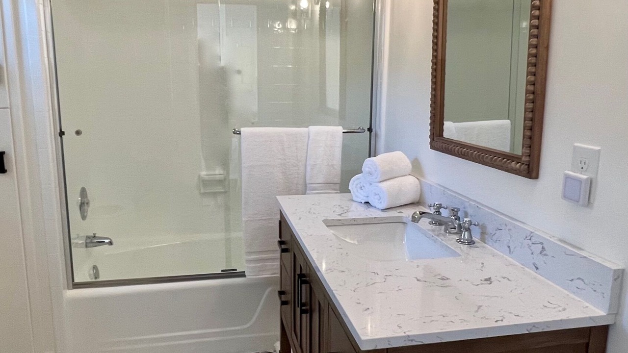Photo of Bathroom in Golden Rectangle