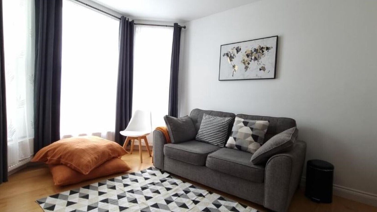 Photo of Livingroom in Wood Green