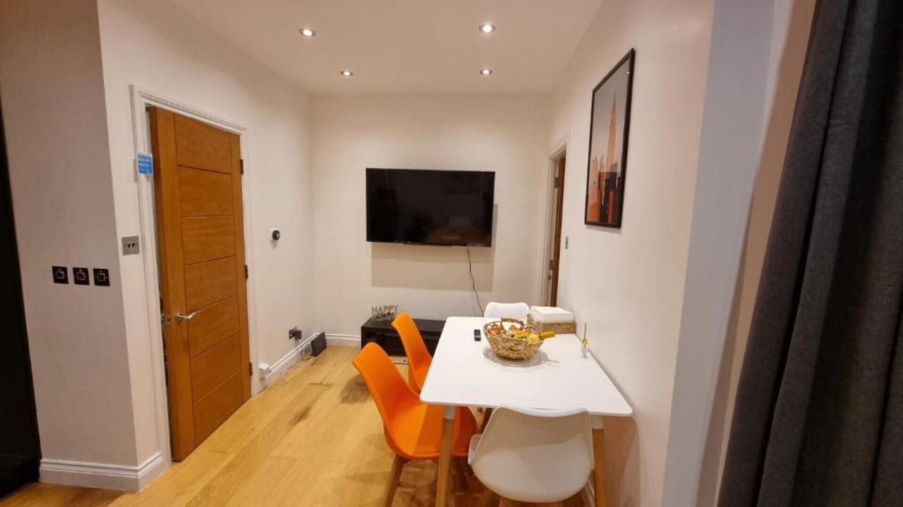 Photo of Others in Wood Green