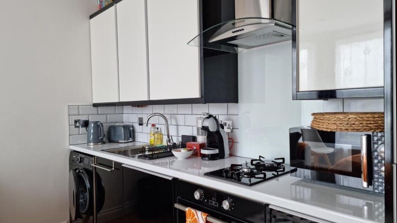 Photo of Kitchen in Wood Green