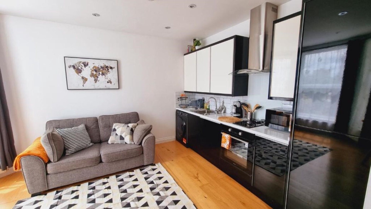 Photo of Livingroom in Wood Green