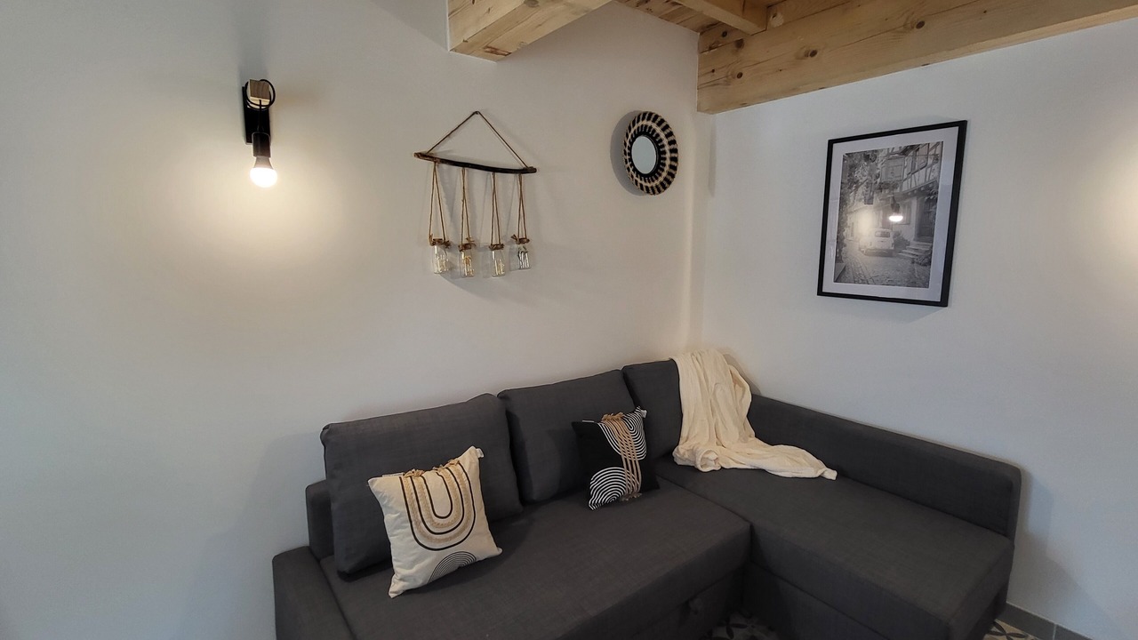 Photo of Livingroom in Carla-de-Roquefort