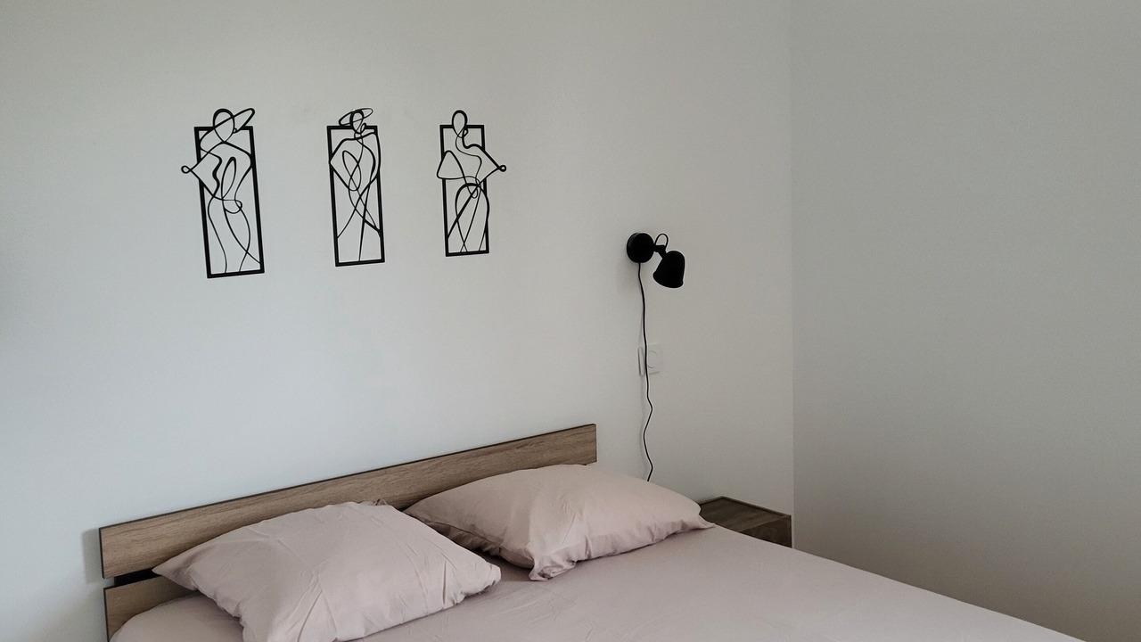 Photo of Bedroom in Carla-de-Roquefort