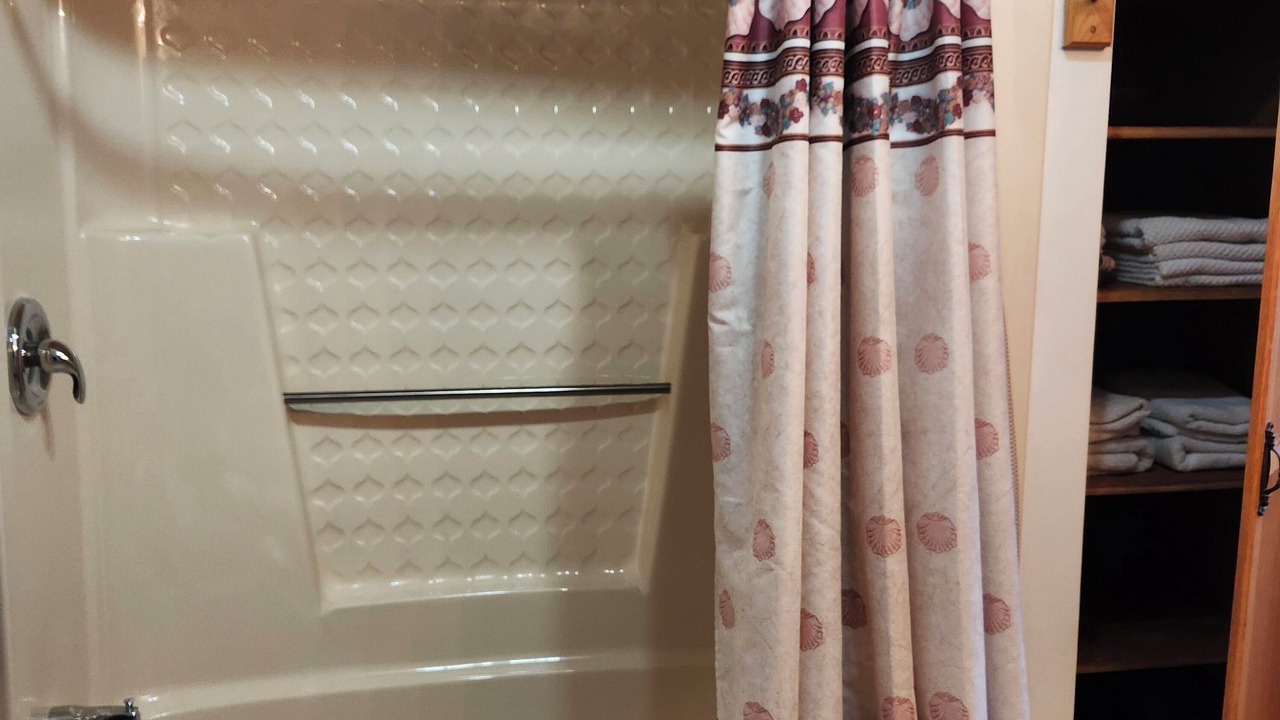 Photo of Bathroom in Marion Bridge