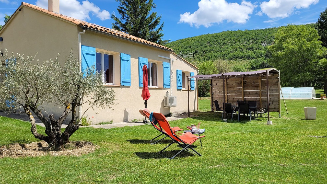 Photo of Outdoor in Banon