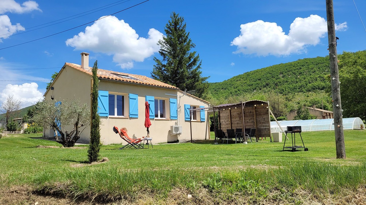 Photo of Outdoor in Banon