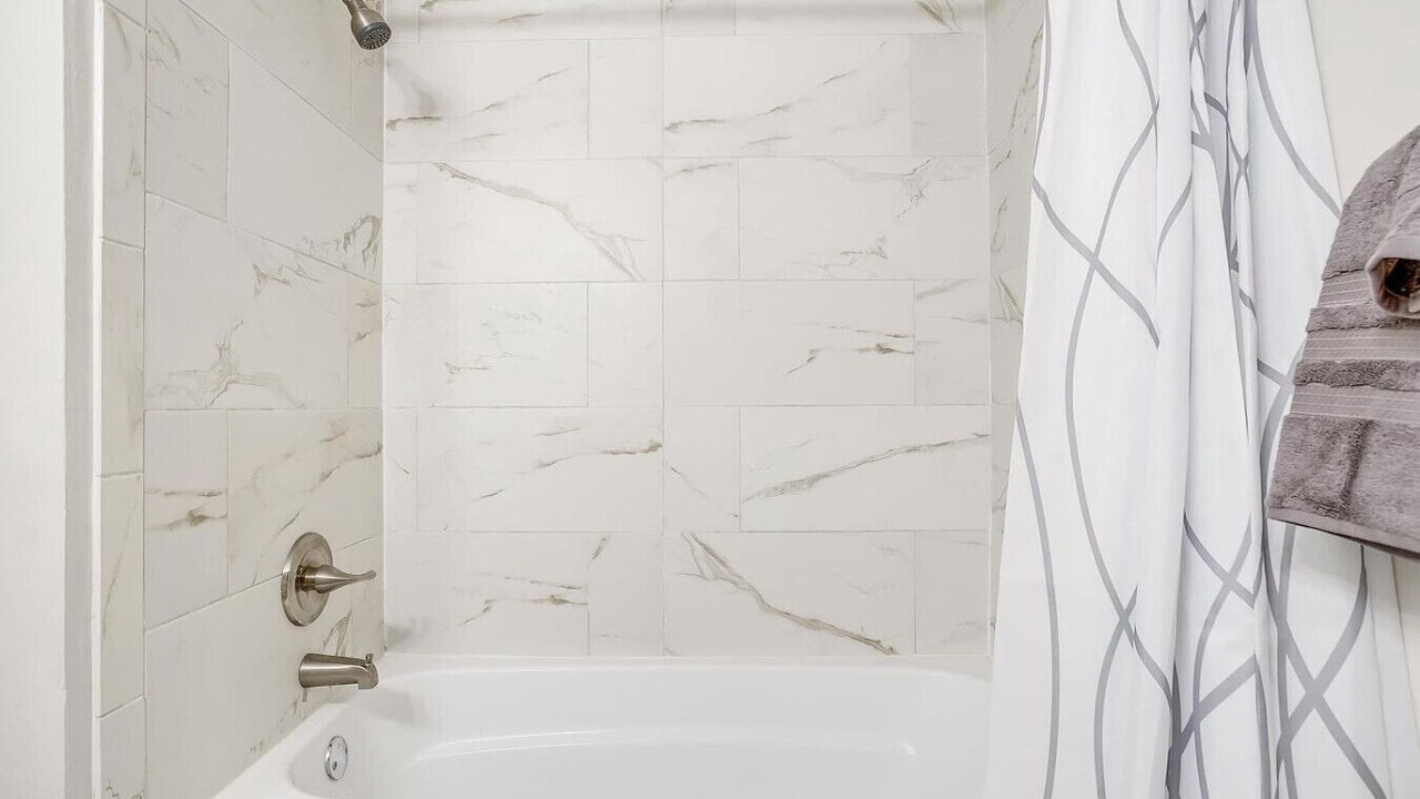 Photo of Bathroom in Central Arlington