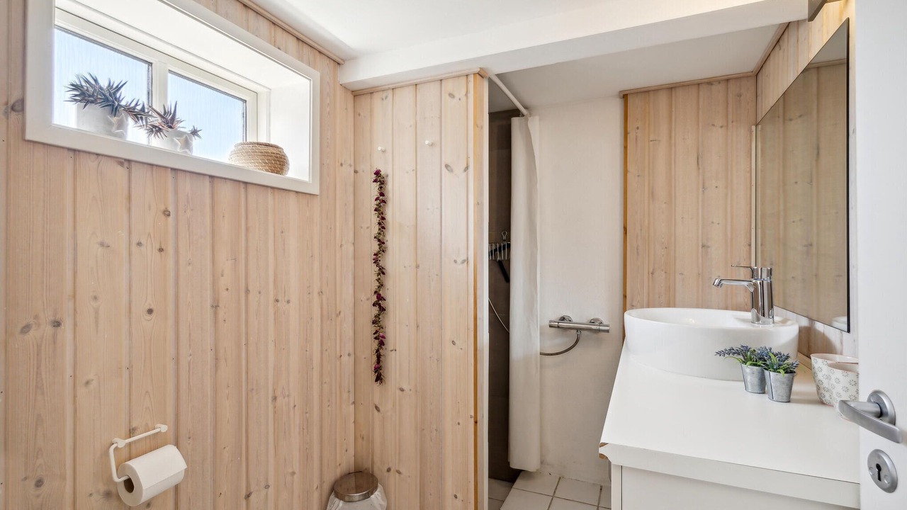 Photo of Bathroom in Thyboron
