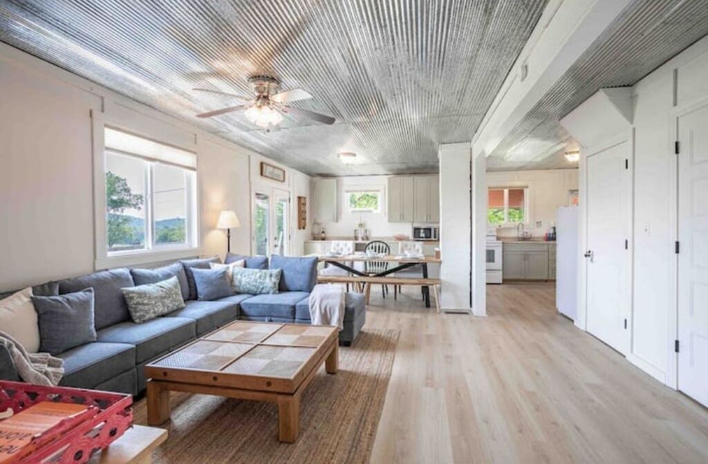 Photo of Livingroom in New Florence