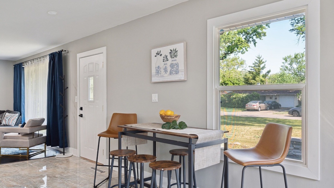Photo of Bedroom in Glenview