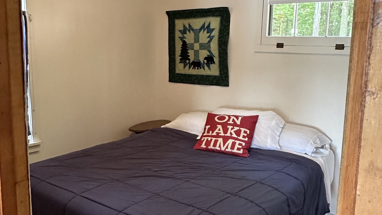 Photo of Bedroom in Lake Tomahawk
