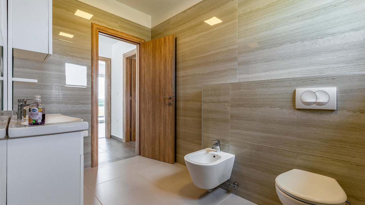 Photo of Bathroom in Skatari