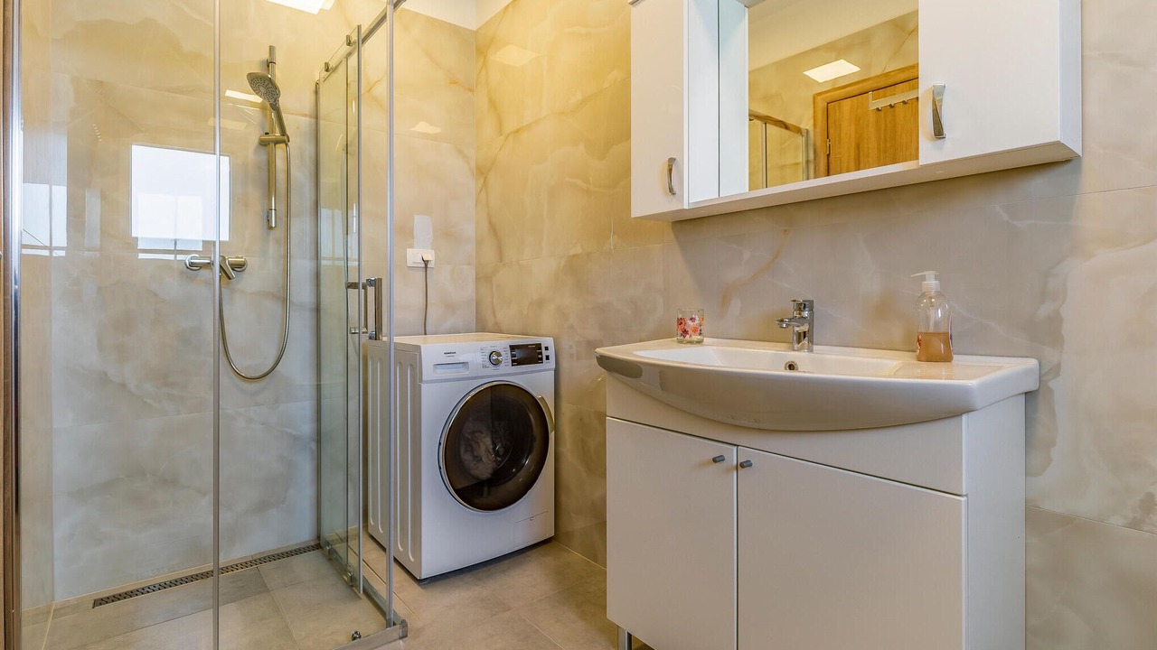 Photo of Bathroom in Skatari