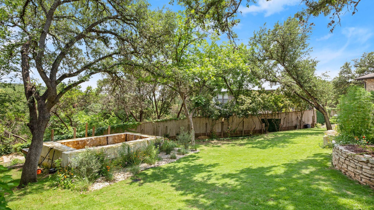 Photo of Outdoor in Barton Hills
