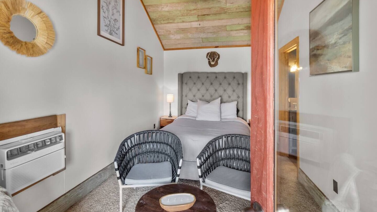 Photo of Bedroom in Shreveport