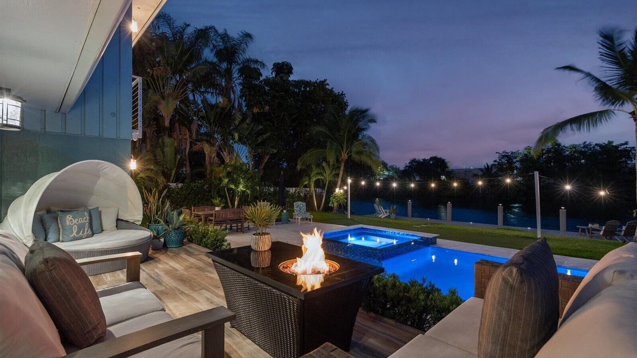 Photo of Outdoor in Poinsettia Heights
