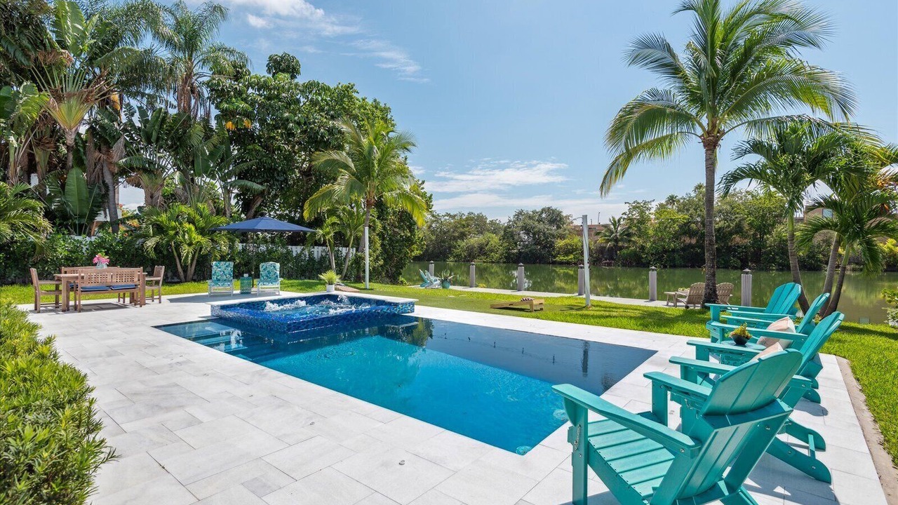 Photo of Outdoor in Poinsettia Heights