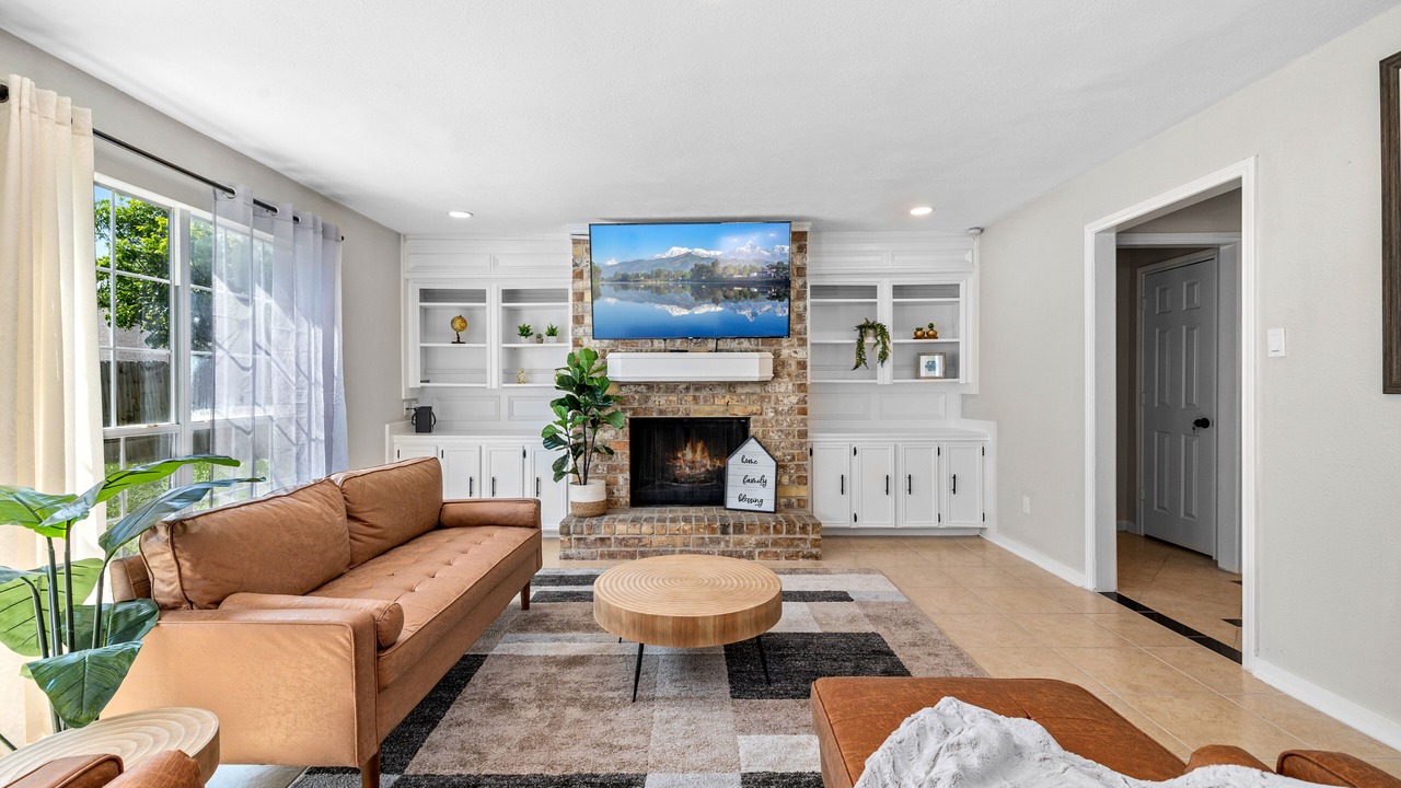 Photo of Livingroom in Mission Bend