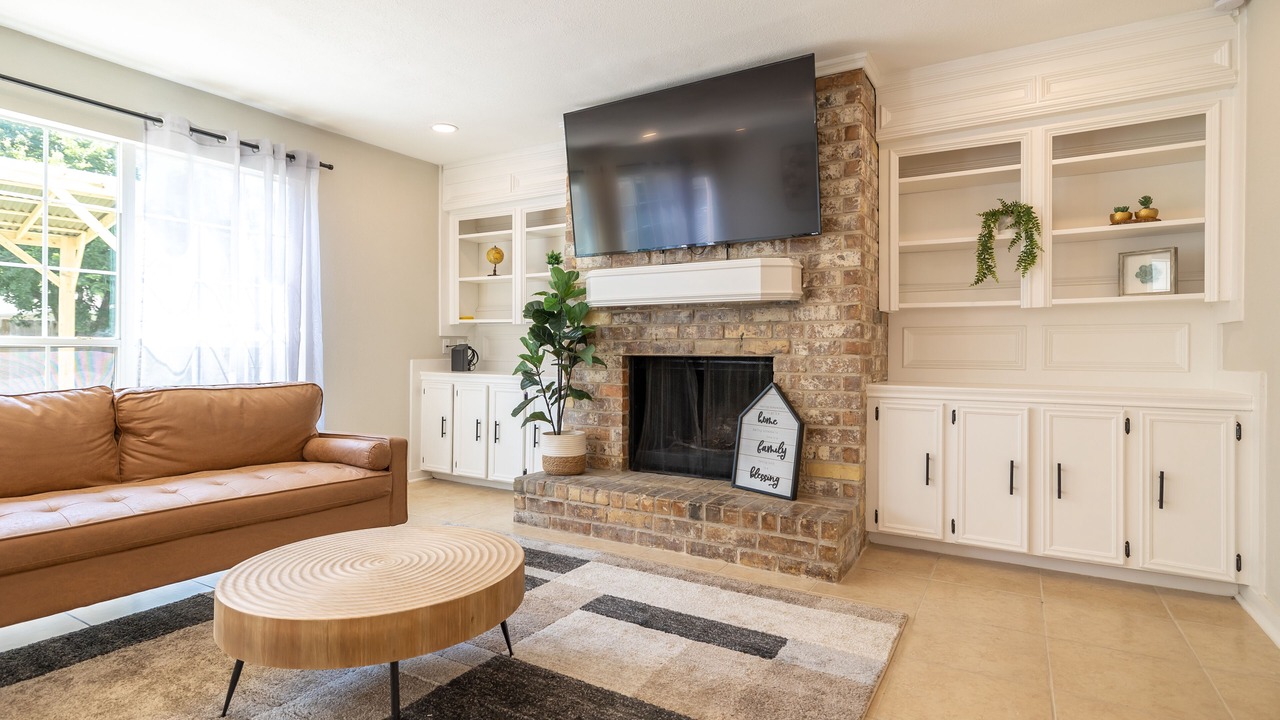 Photo of Livingroom in Mission Bend