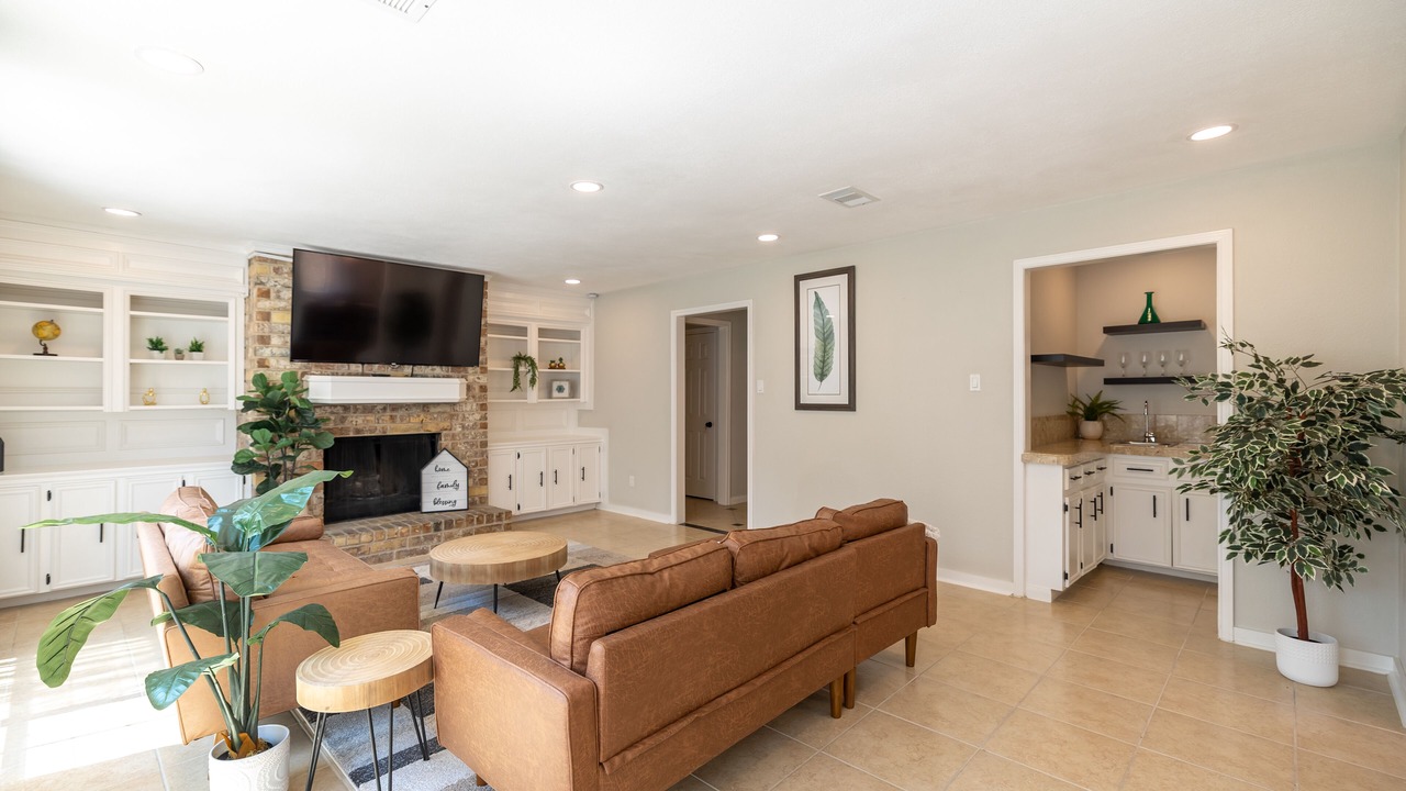 Photo of Livingroom in Mission Bend
