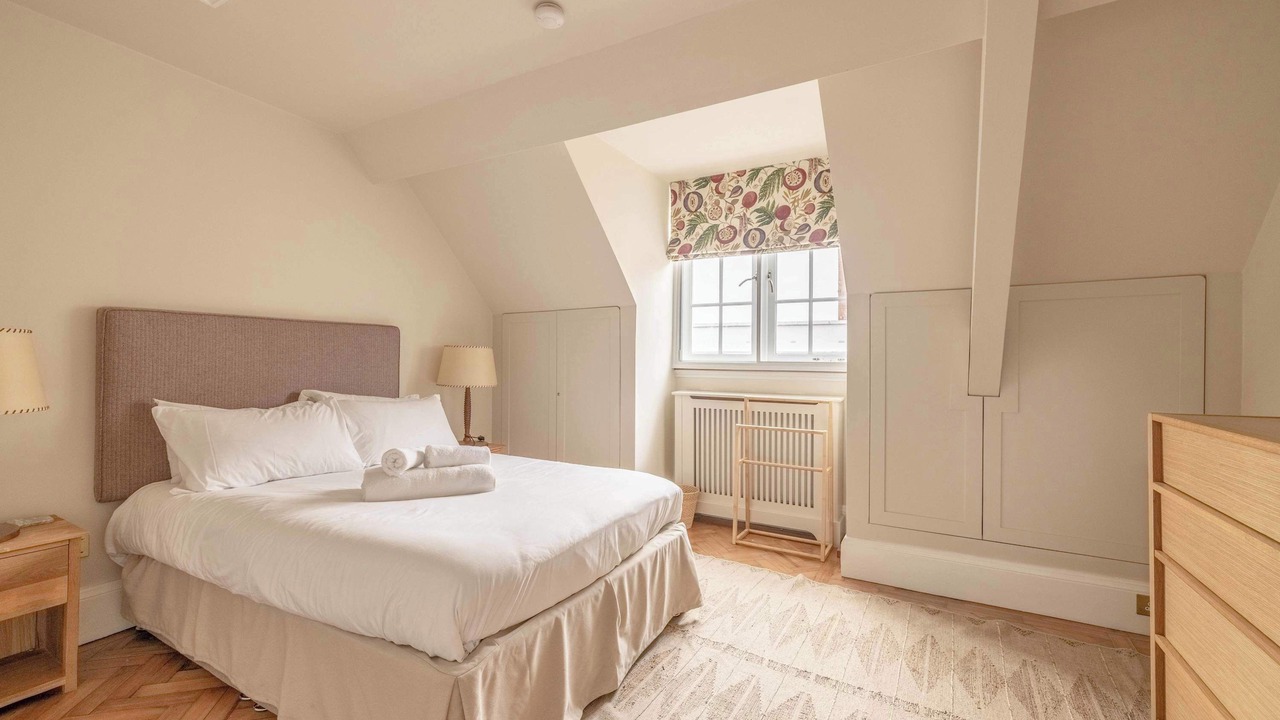 Photo of Bedroom in Windsor City Centre