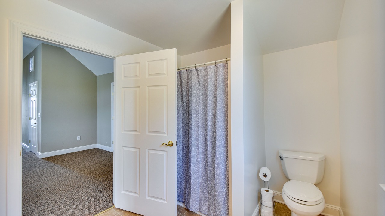 Photo of Bathroom in Gloucester Point