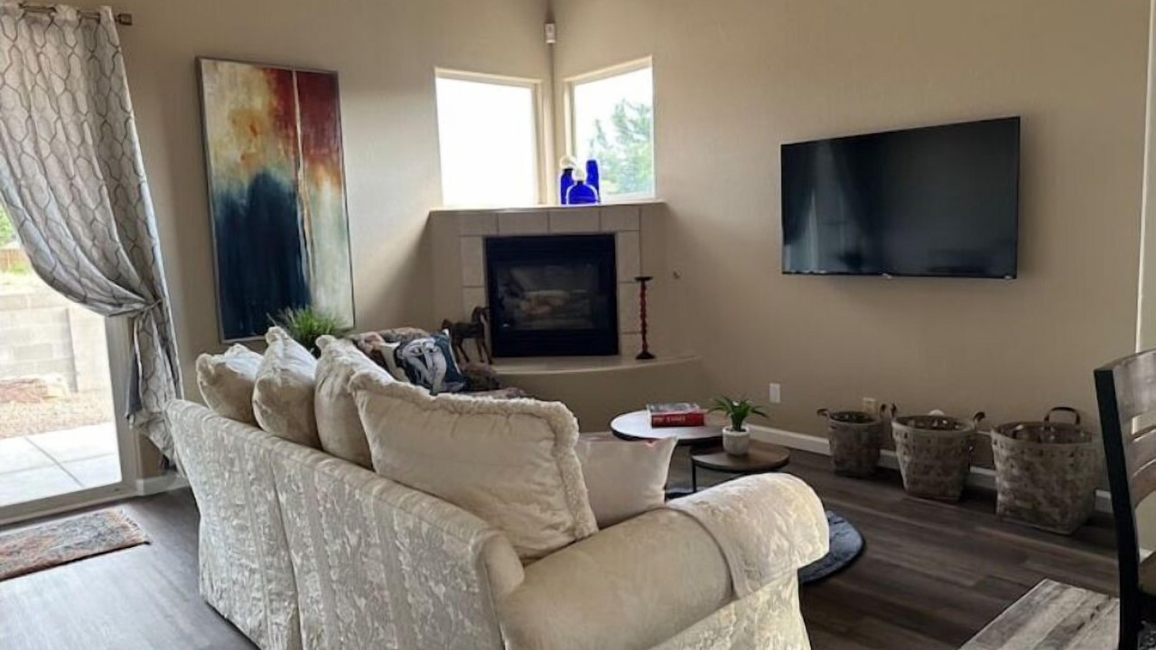 Photo of Livingroom in Northeast Heights