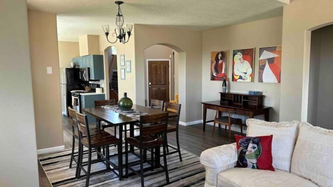 Photo of Livingroom in Northeast Heights