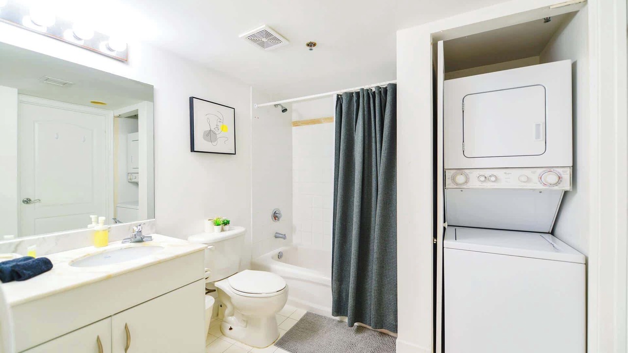 Photo of Bathroom in Brickell