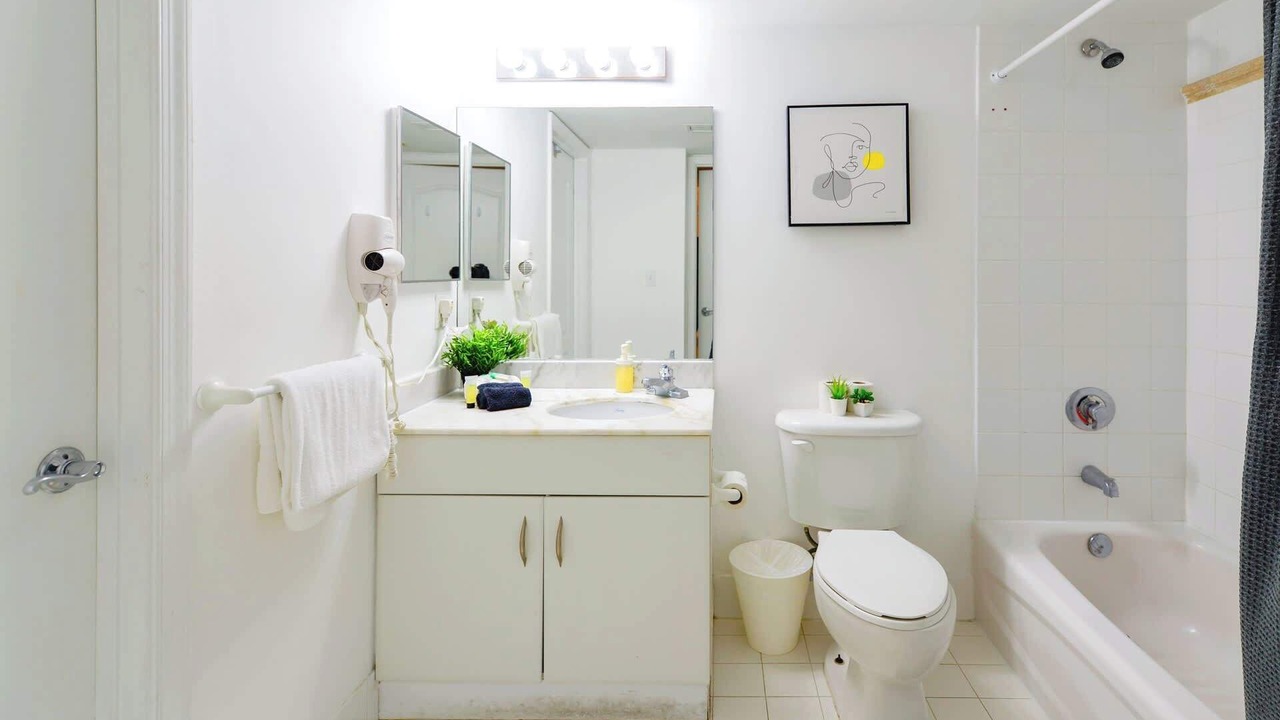 Photo of Bathroom in Brickell