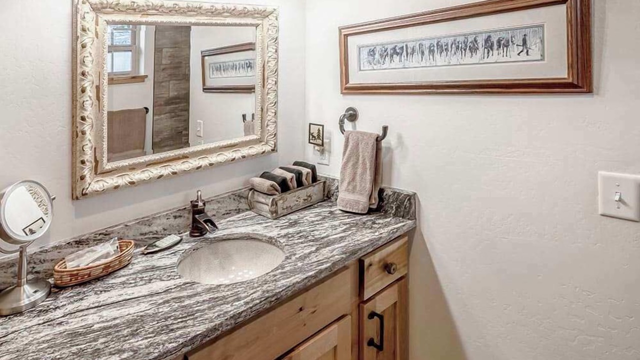 Photo of Bathroom in Emigrant