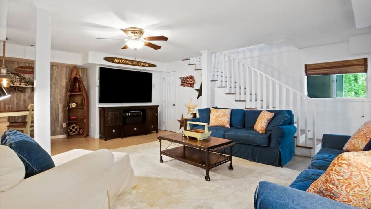 Photo of Livingroom in Gainesville