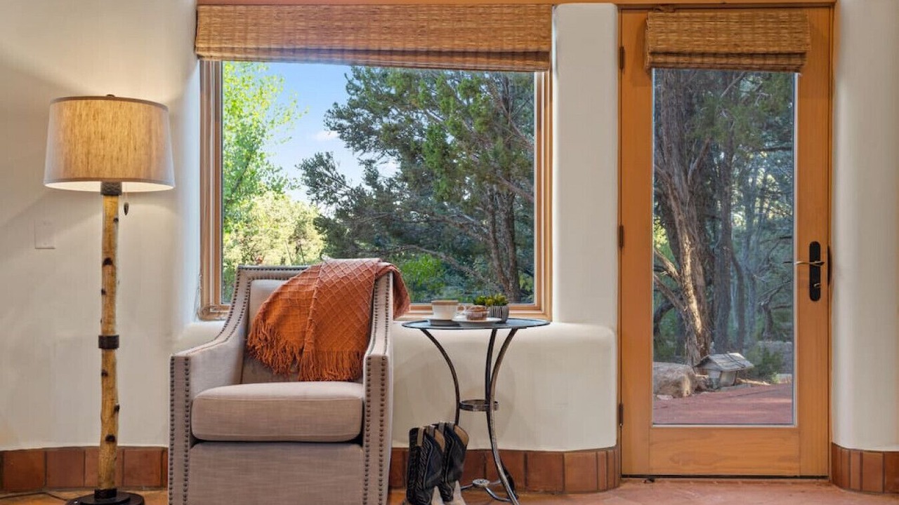 Photo of Livingroom in Northeast Santa Fe