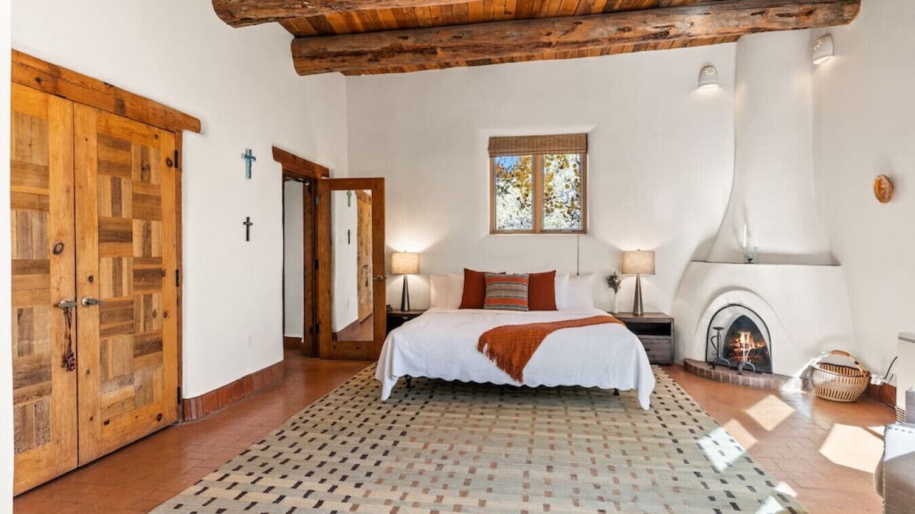 Photo of Bedroom in Northeast Santa Fe