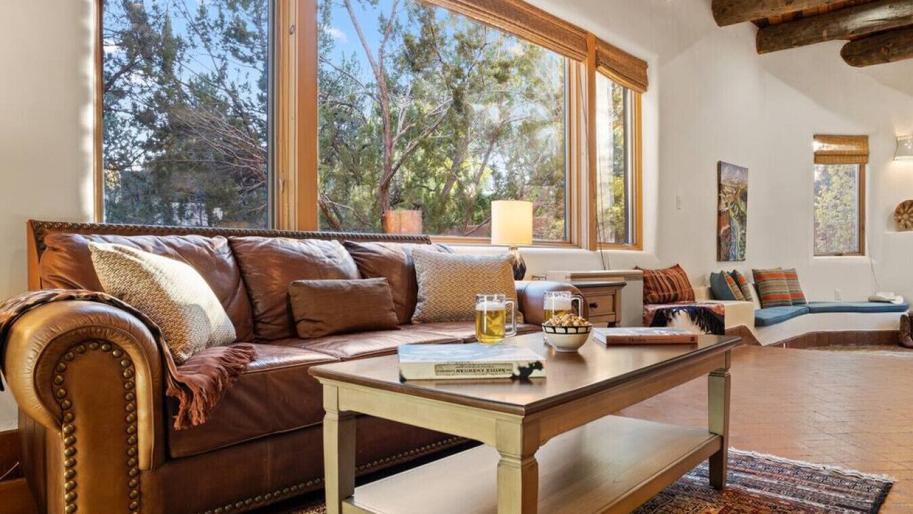 Photo of Livingroom in Northeast Santa Fe