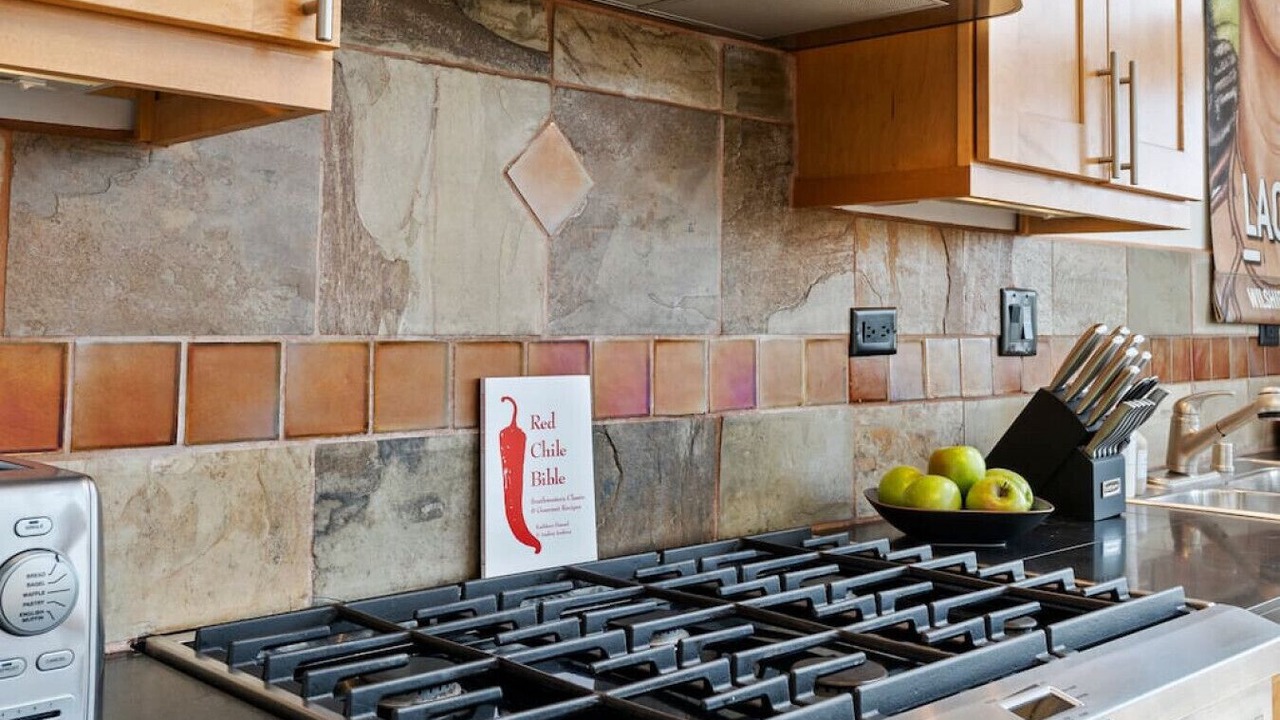 Photo of Kitchen in South Capitol