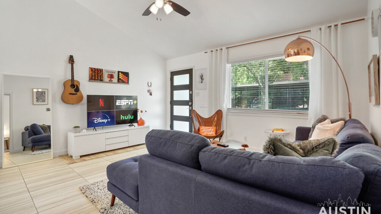 Photo of Bedroom in North University