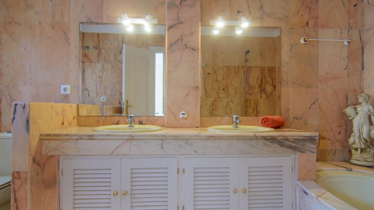 Photo of Bathroom in El Paraiso