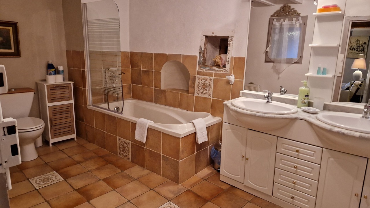 Photo of Bathroom in Freychenet