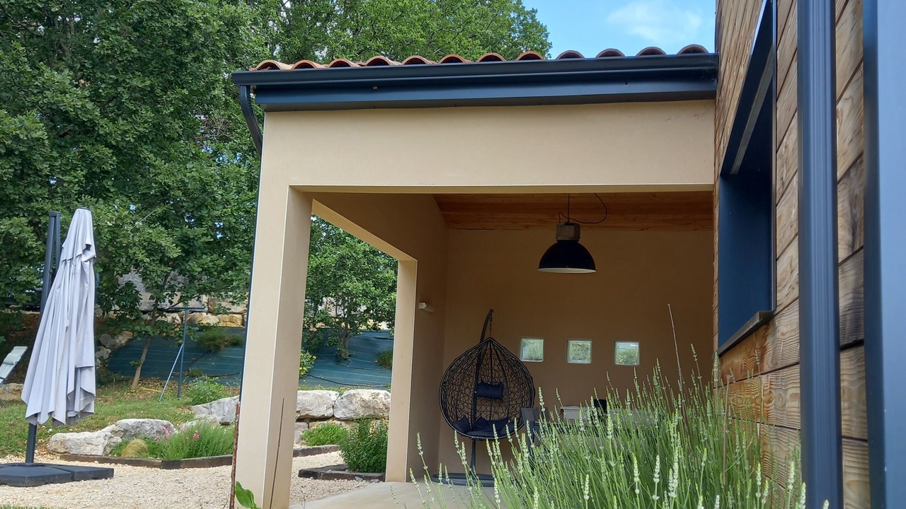 Photo of Patio Balcony in Saint Alban Auriolles