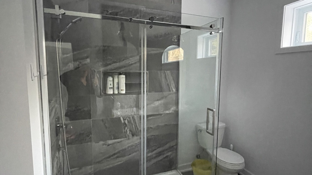Photo of Bathroom in Val-des-Monts