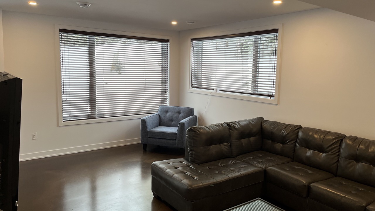 Photo of Livingroom in Val-des-Monts