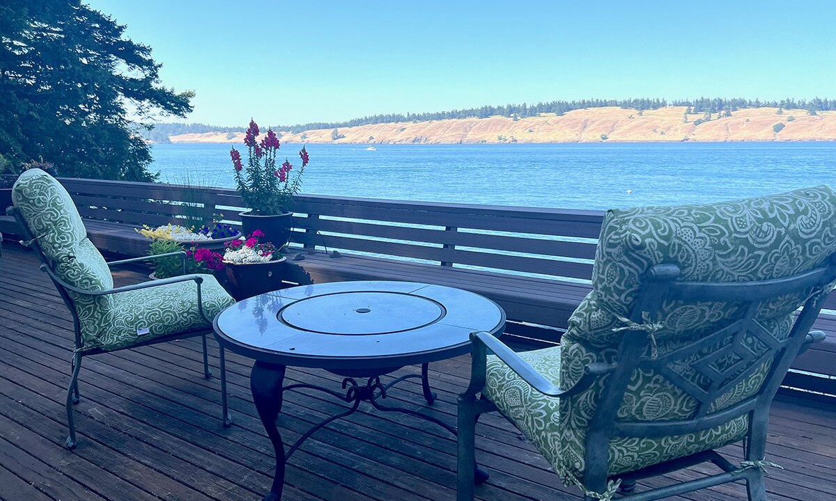 Photo of Patio Balcony in Roche Harbor