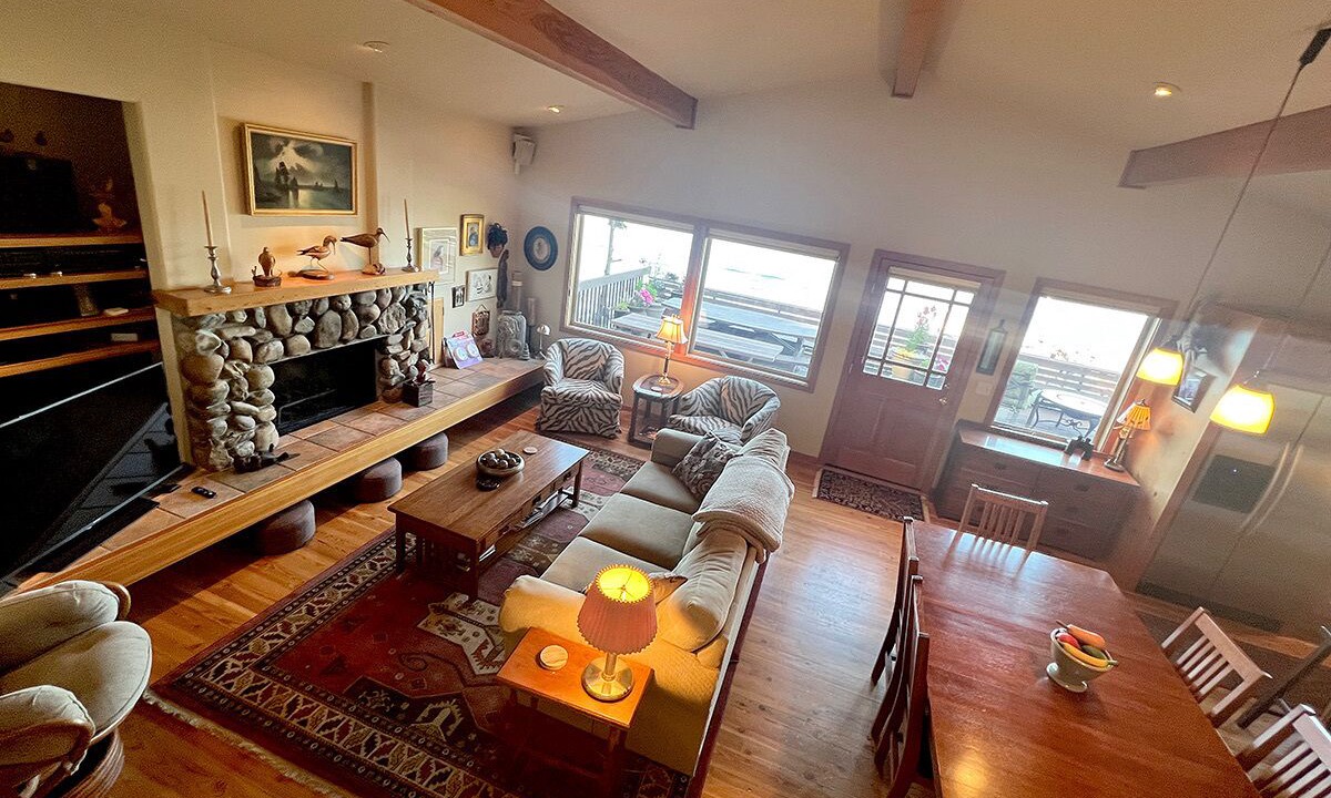 Photo of Livingroom in Roche Harbor