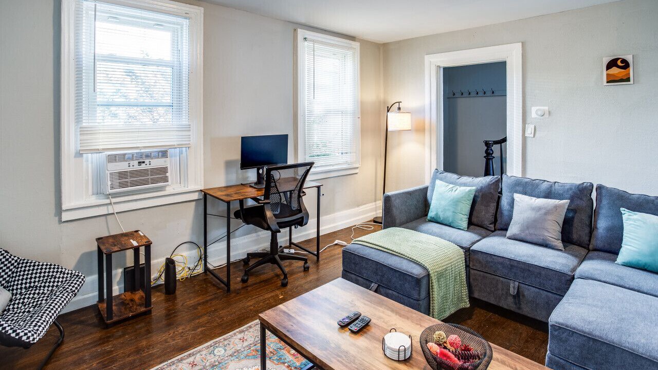 Photo of Livingroom in Downtown Rochester