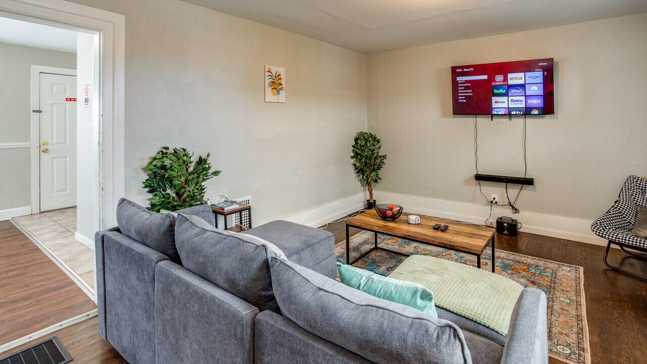 Photo of Livingroom in Downtown Rochester