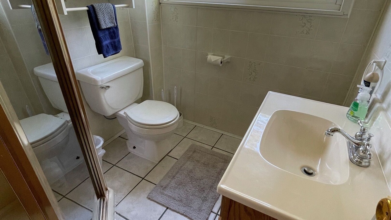 Photo of Bathroom in Crystal