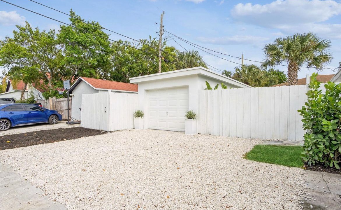 Photo of Outdoor in Parker Ridge